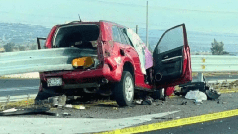 accidente automovilistico en una carretera mexicana