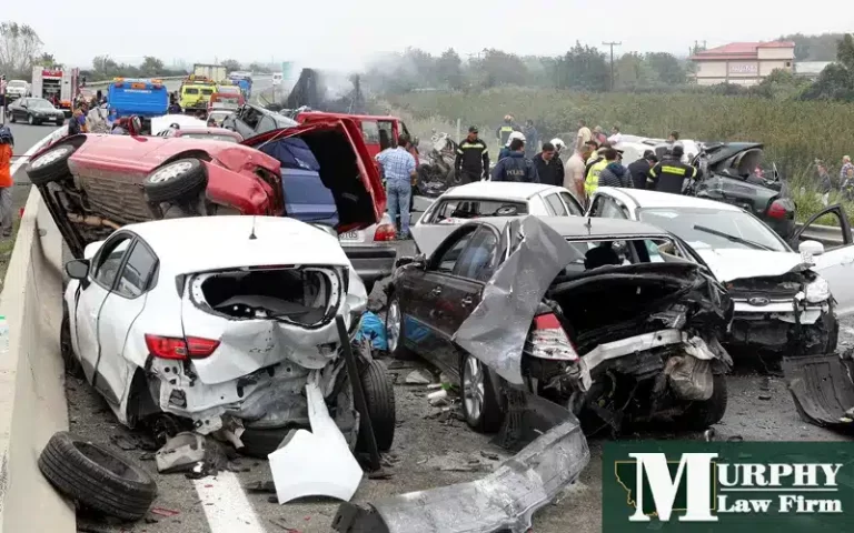 accidente de trafico con varios vehiculos