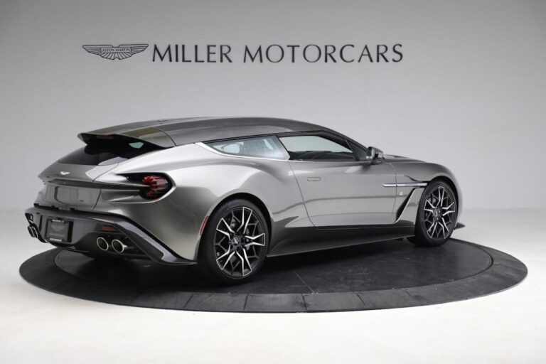 aston martin vanquish zagato en exposicion