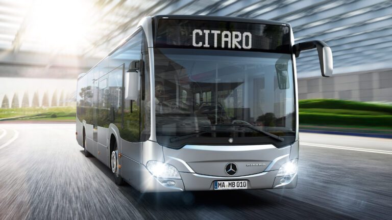 autobus mercedes benz citaro en accion