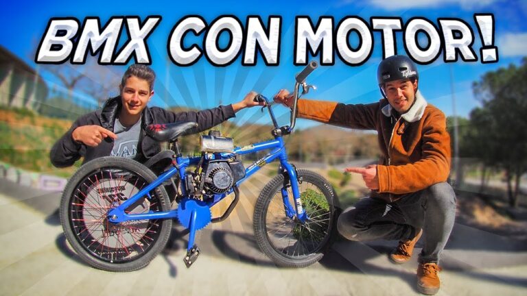 bicicleta con motor a gasolina en accion