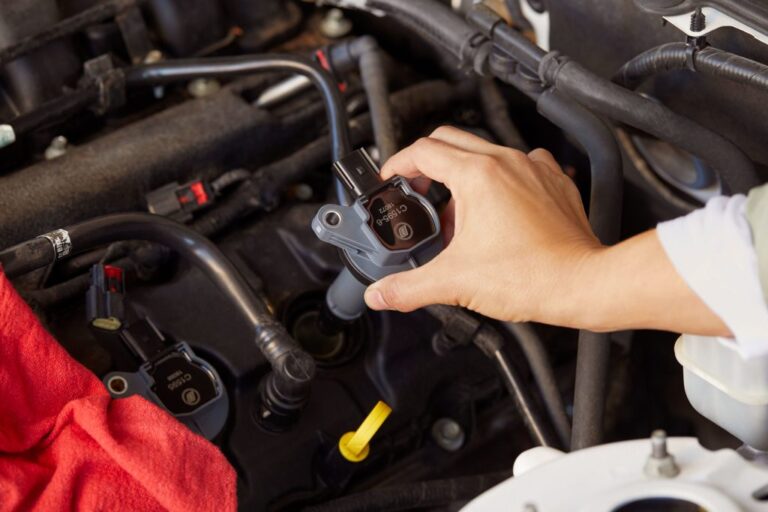 bobina de auto en un taller mecanico
