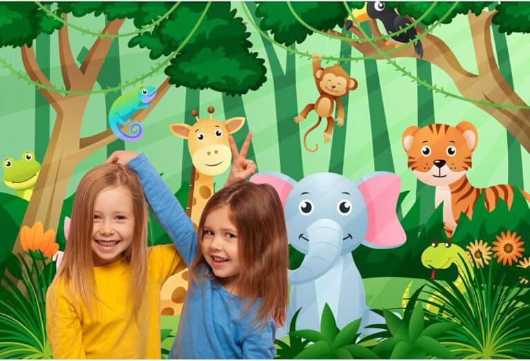bosque exuberante con vida silvestre