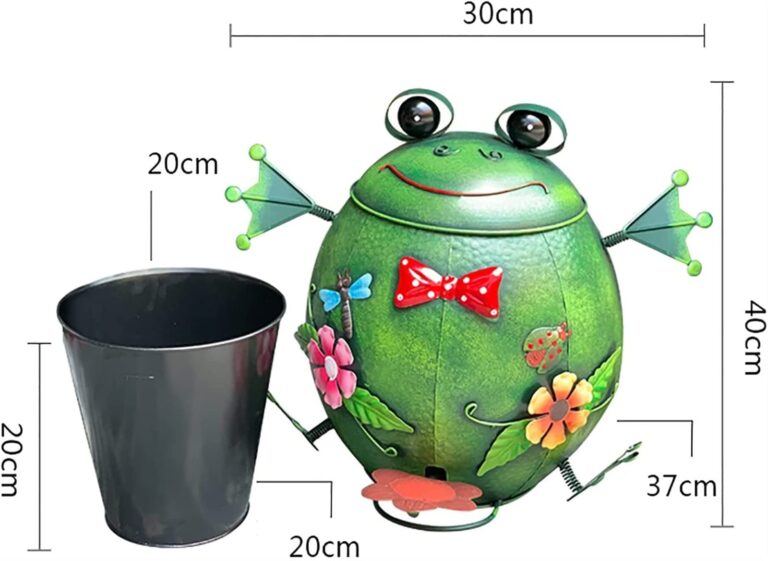 botes de basura decorados con colores vibrantes