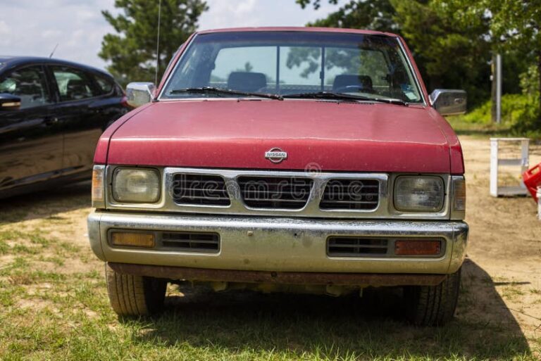 camioneta nissan clasica en un paisaje