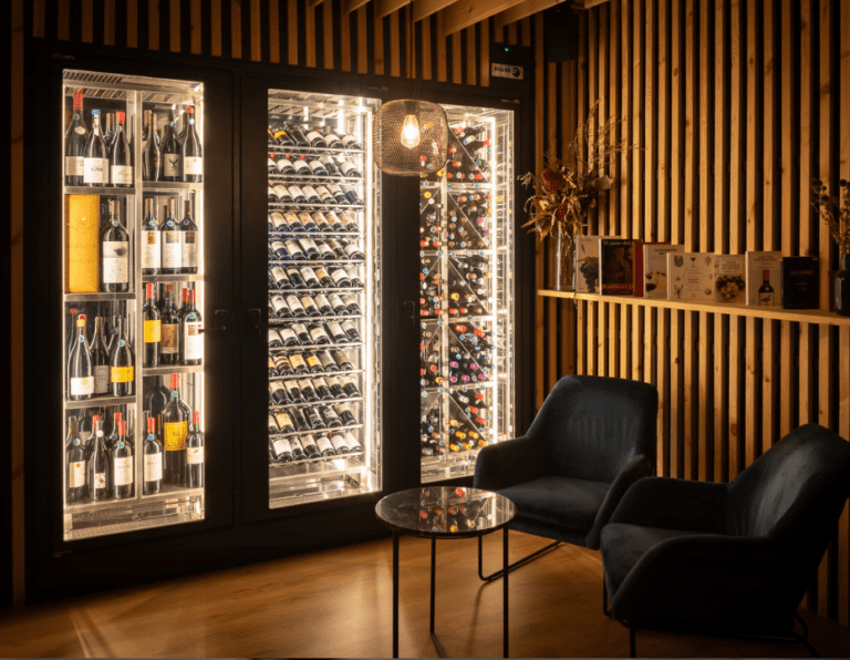 cava de vinos elegante y moderna