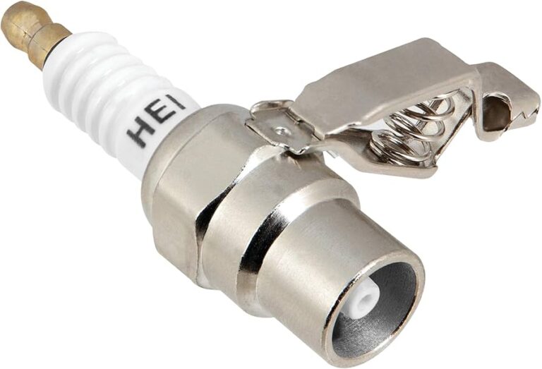 chispa brillante de bujia encendida