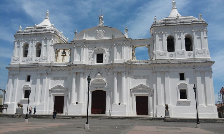 Cómo puedo realizar el pago de multas en León, Guanajuato 6 ciudad de leon con su arquitectura emblematica