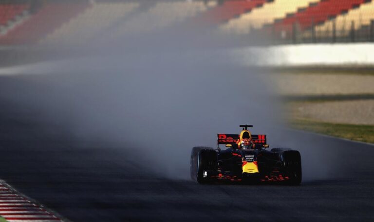 Cuál fue la clasificación del Gran Premio de Canadá en la última carrera 10 coche de formula 1 en pista mojada