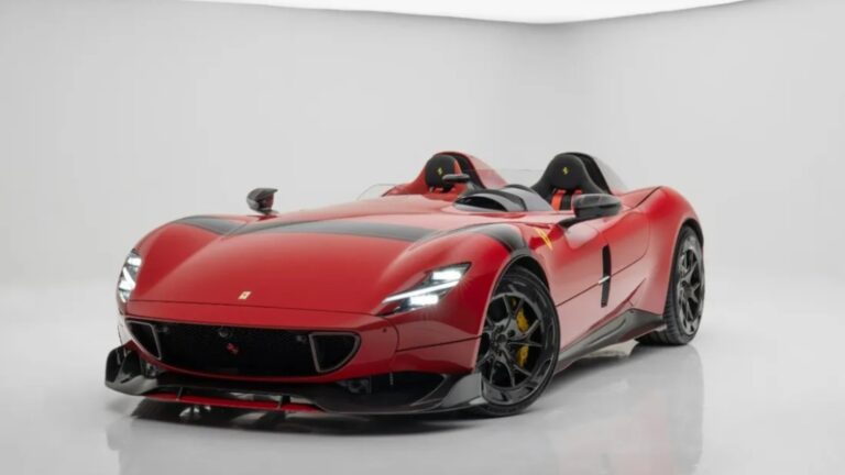 coche usado en un concesionario mexicano