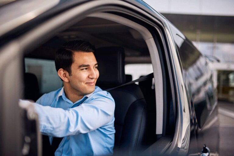 conductor de uber en las vegas trabajando