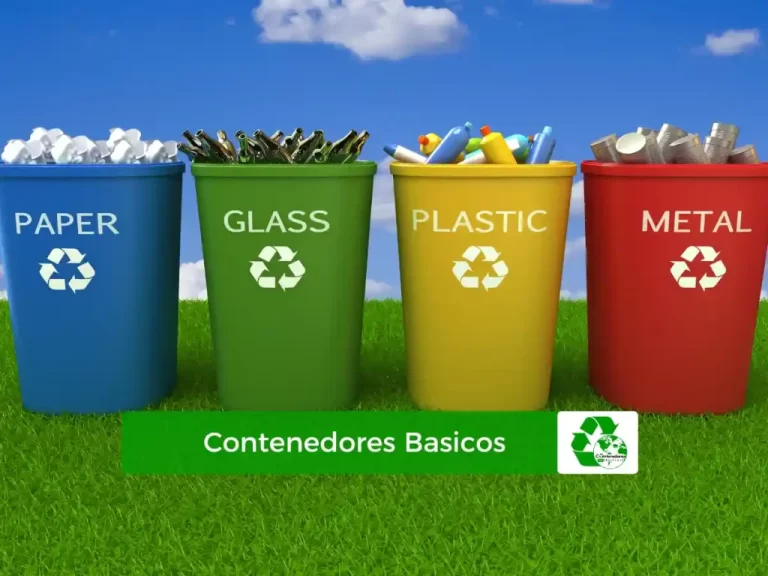 contenedores de reciclaje coloridos en casa