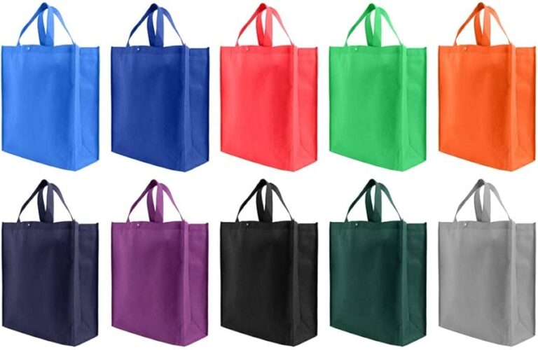 diversas bolsas reutilizables para compras