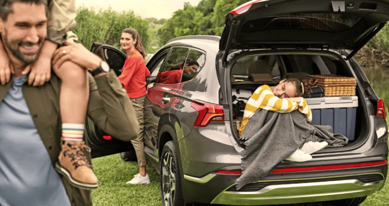 familia disfrutando en un suv espacioso