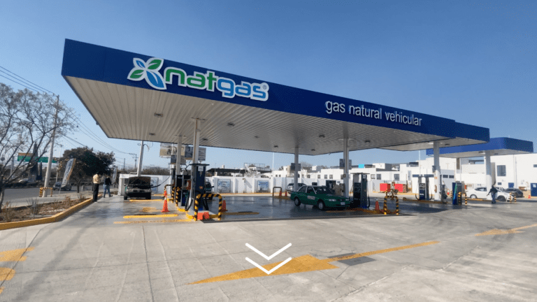 gas vehicular en estacion de servicio