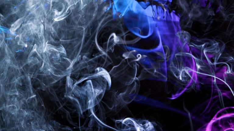 Qué significan el humo morado y azul en diferentes contextos 22 humo morado y azul en el cielo
