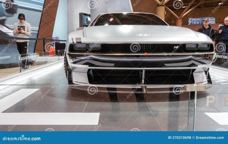 modelos de autos hyundai en exhibicion