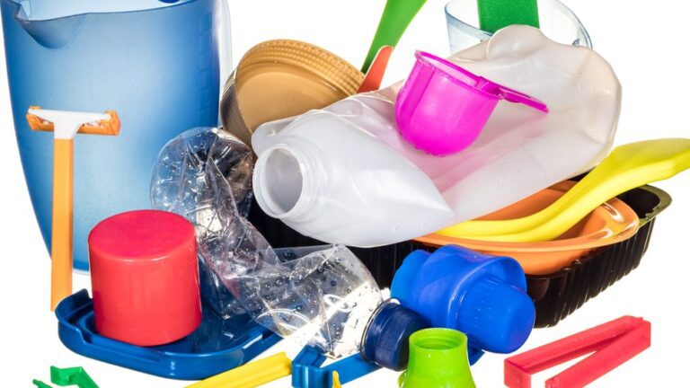 papel y plastico un mundo mas fantastico