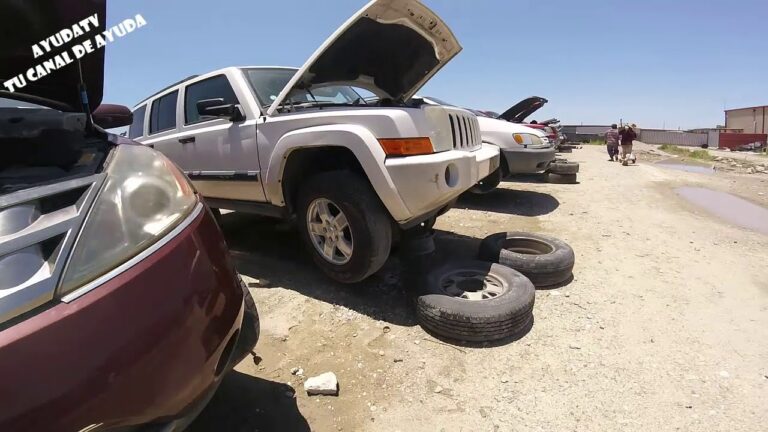 piezas de automovil en un deshuesadero