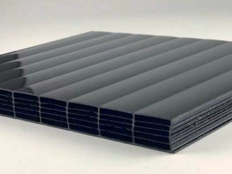 policarbonato celular en tienda de construccion