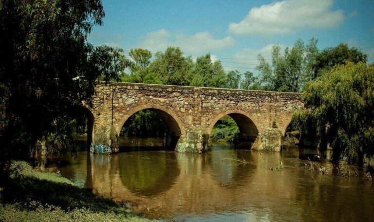 Qué hacer si conoces a personas perdidas en Aguascalientes 23 puente sobre el rio aguascalientes