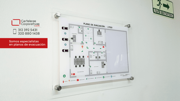 ruta de evacuacion en edificio moderno