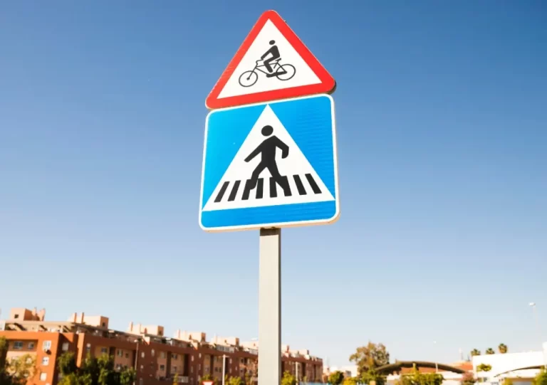 senales de transito mexicanas en la carretera