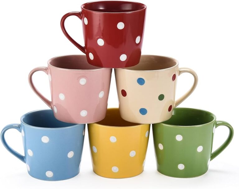 tazas de cafe coloridas y atractivas