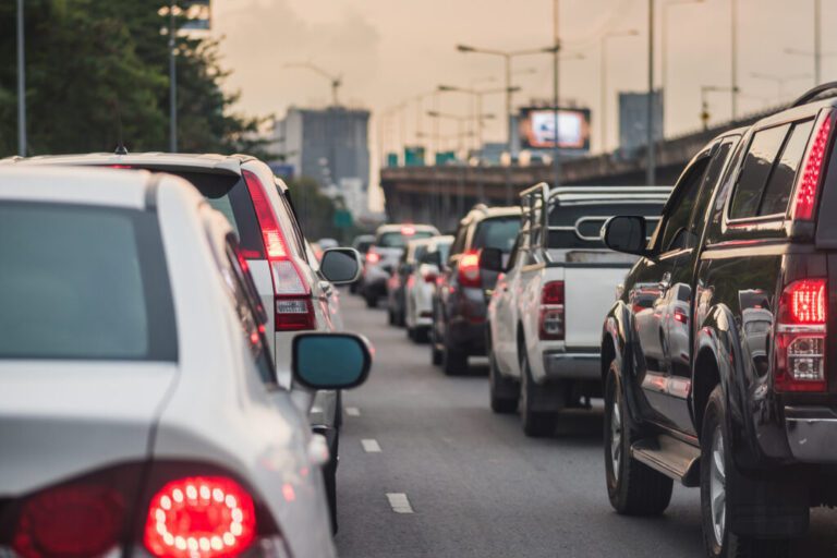 trafico de personas en hora punta