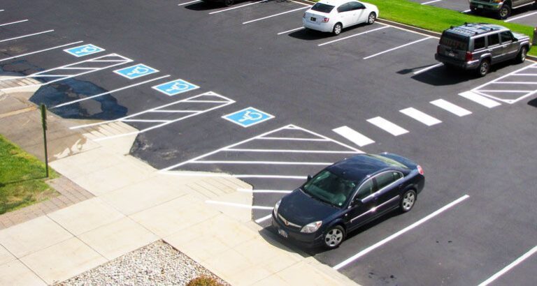 Cómo puedo consultar y pagar mi adeudo vehicular en San Luis Potosà 21 vehiculo estacionado frente a una oficina publica