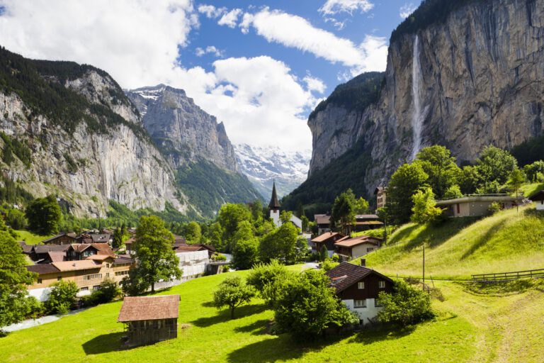 De qué lugar nace el famoso queso en los Alpes Suizos 24 vista panoramica de los alpes suizos