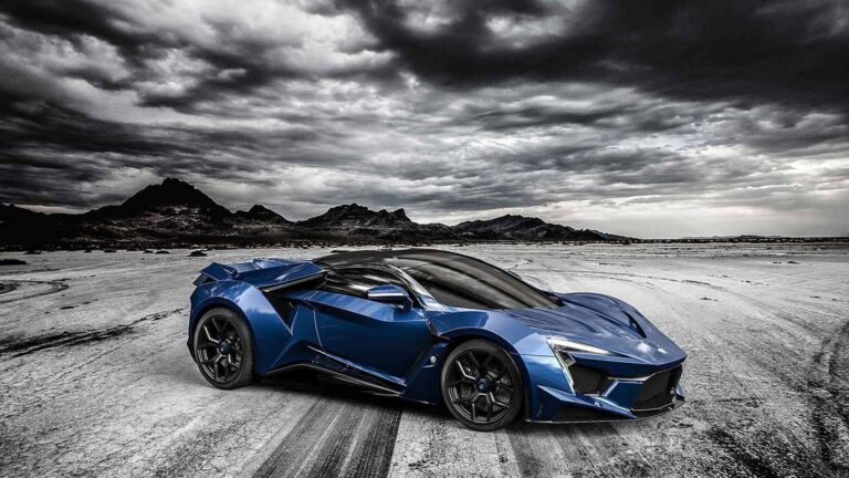 w motors fenyr supersport en accion